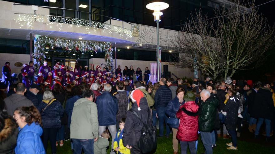 Moaña compite con las luces de Navidad de Vigo y las licita por 50.000 euros
