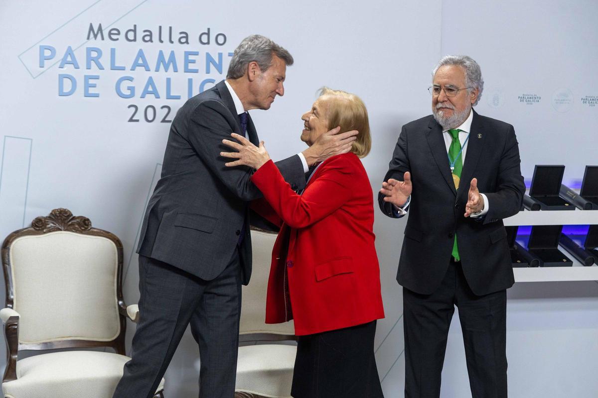 El Parlamento de Galicia reconoce el trabajo de las mujeres que lucharon por la igualdad El Parlamento de Galicia reconoce el trabajo de las mujeres que lucharon por la igualdad