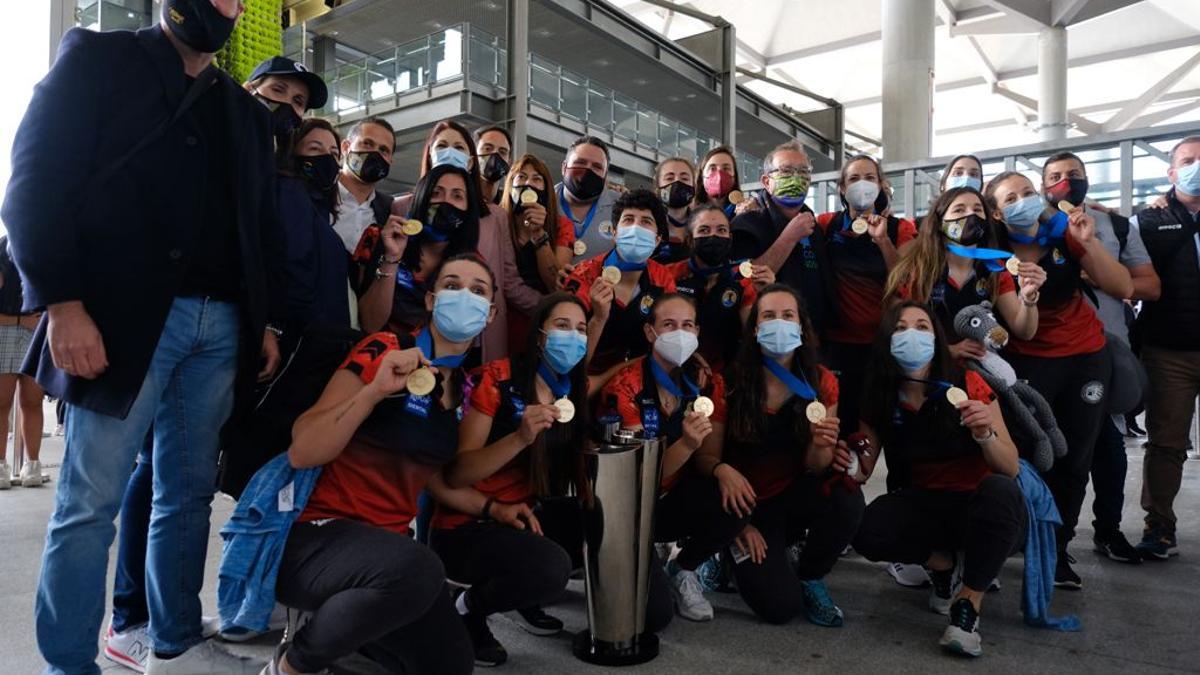 Las campeonas de Europa ya están en casa.