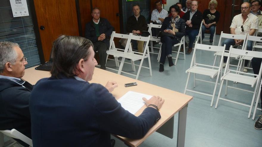 Asamblea de vecinos de la calle Lepanto del pasado sábado