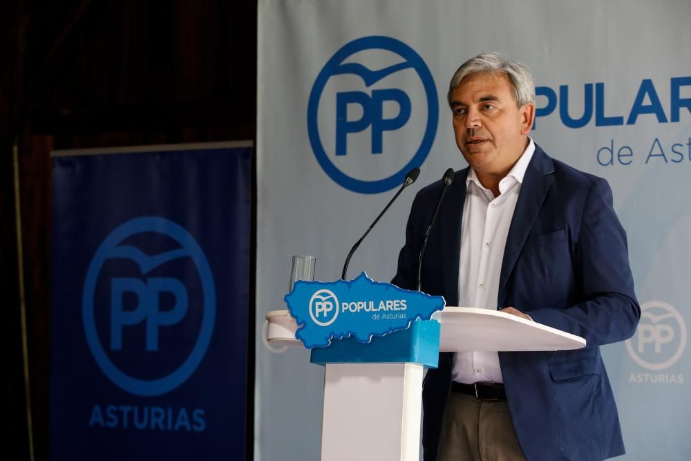 Espicha del PP en Gijón con Dolores de Cospedal