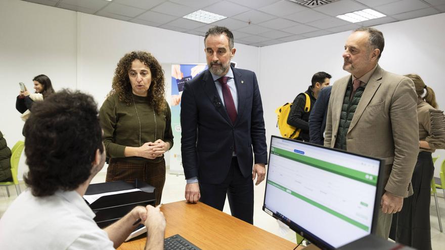 VÍDEO | Así es la sala de emisión centralizada de la Tarjeta Única en la Estación Intermodal de Palma