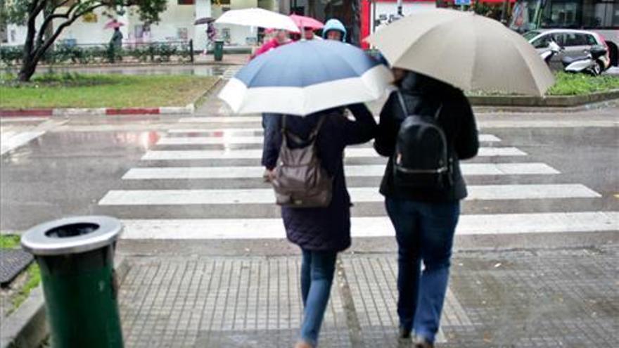 Lluvias generalizadas y caída de las temperaturas máximas