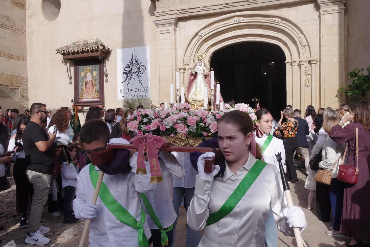 Fotos de la procesión de tronos chicos de Antequera