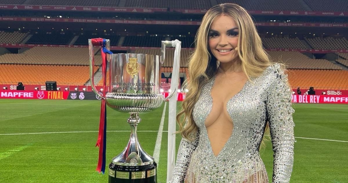 Melody en la actuación graba de la final de la Copa del Rey 2025