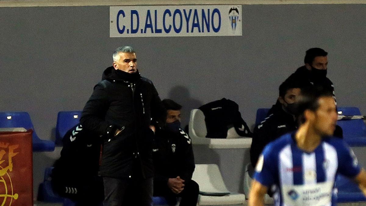 Alcoyano - Real Madrid: El Alcoyano hace historia y elimina al Madrid de la Copa del Rey (2-1)