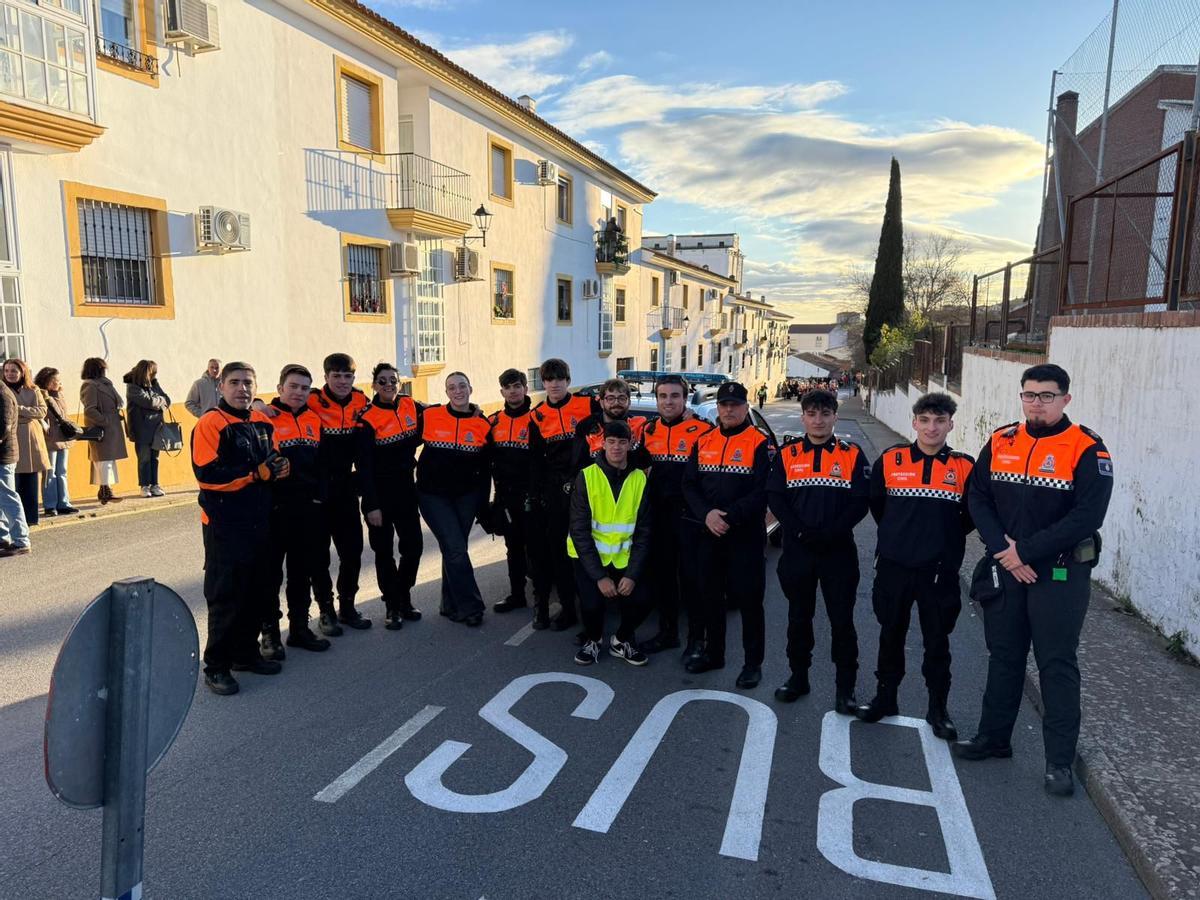 Voluntarios de la Agrupación Local de Protección Civil de Jerez de los Caballeros.