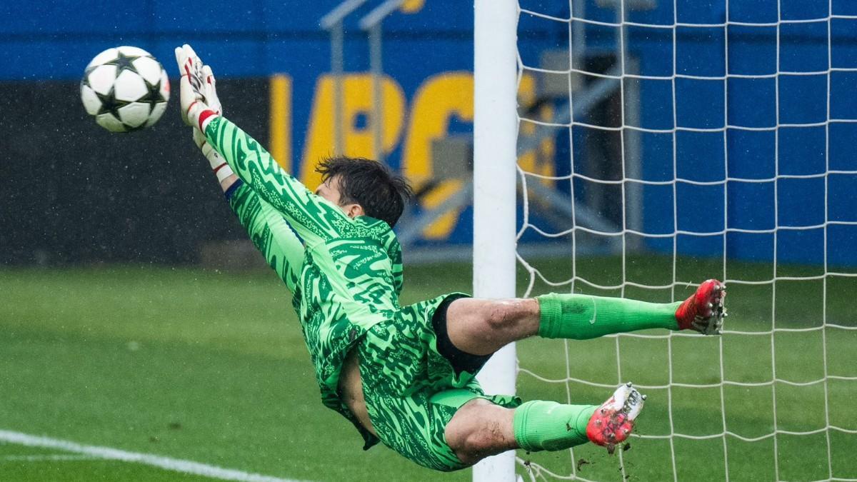 Kochen fue determinante en la tanda de penaltis contra el Dinamo