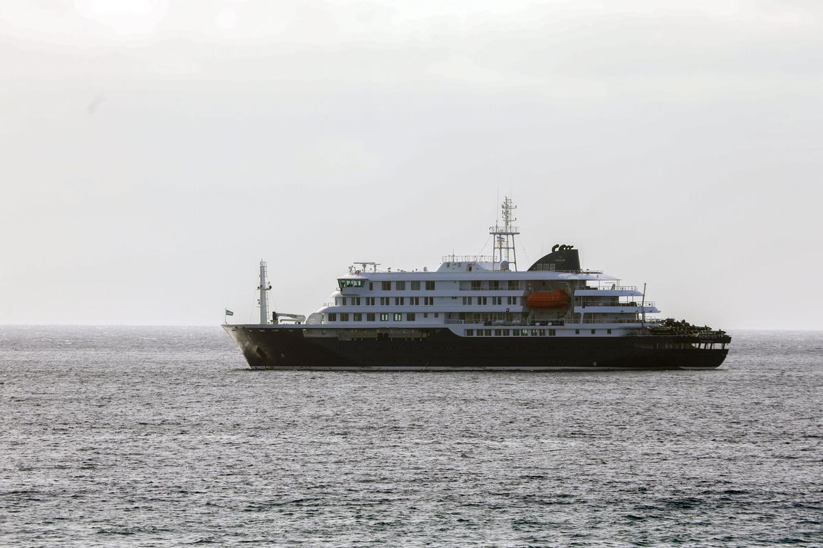 MV Hondius.