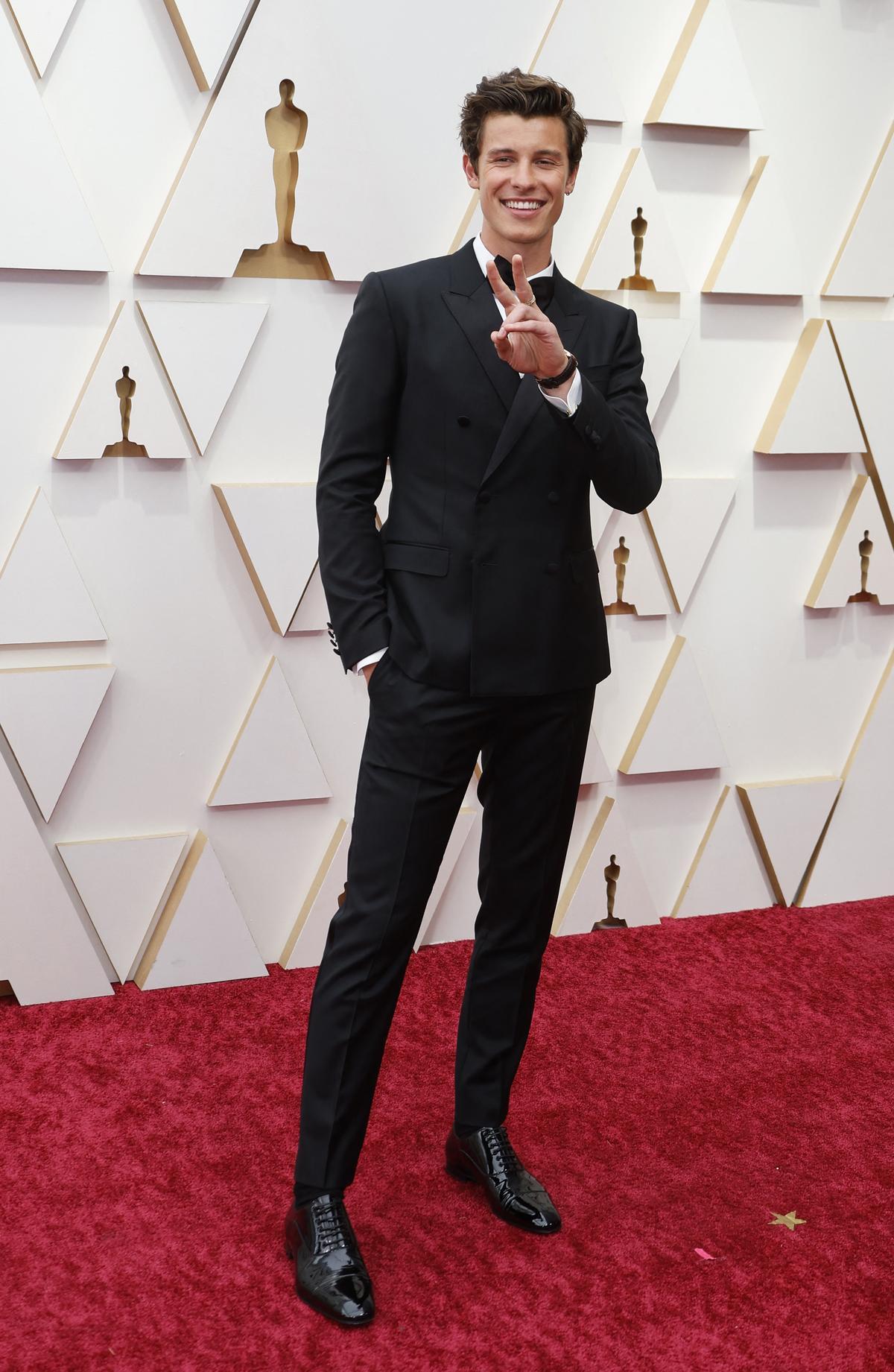 Shawn Mendes, en la alfombra roja de los Oscars 2022