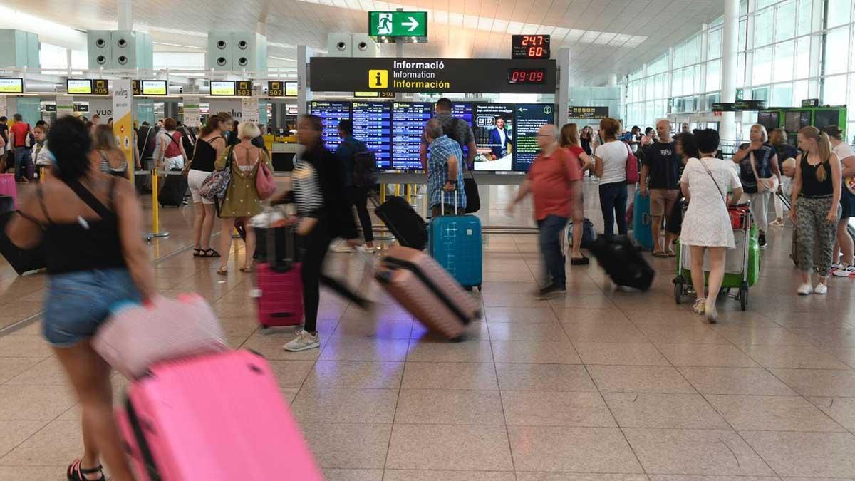 Desconvocada la huelga del personal de tierra de Iberia en el aeropuerto de Barcelona de este fin de semana.