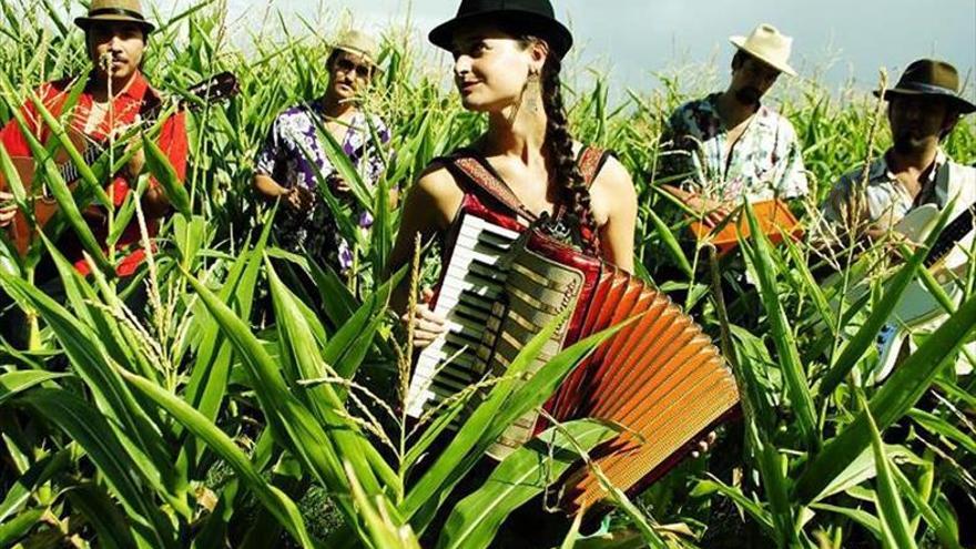 Pirineos Sur celebra el Amanecer latino