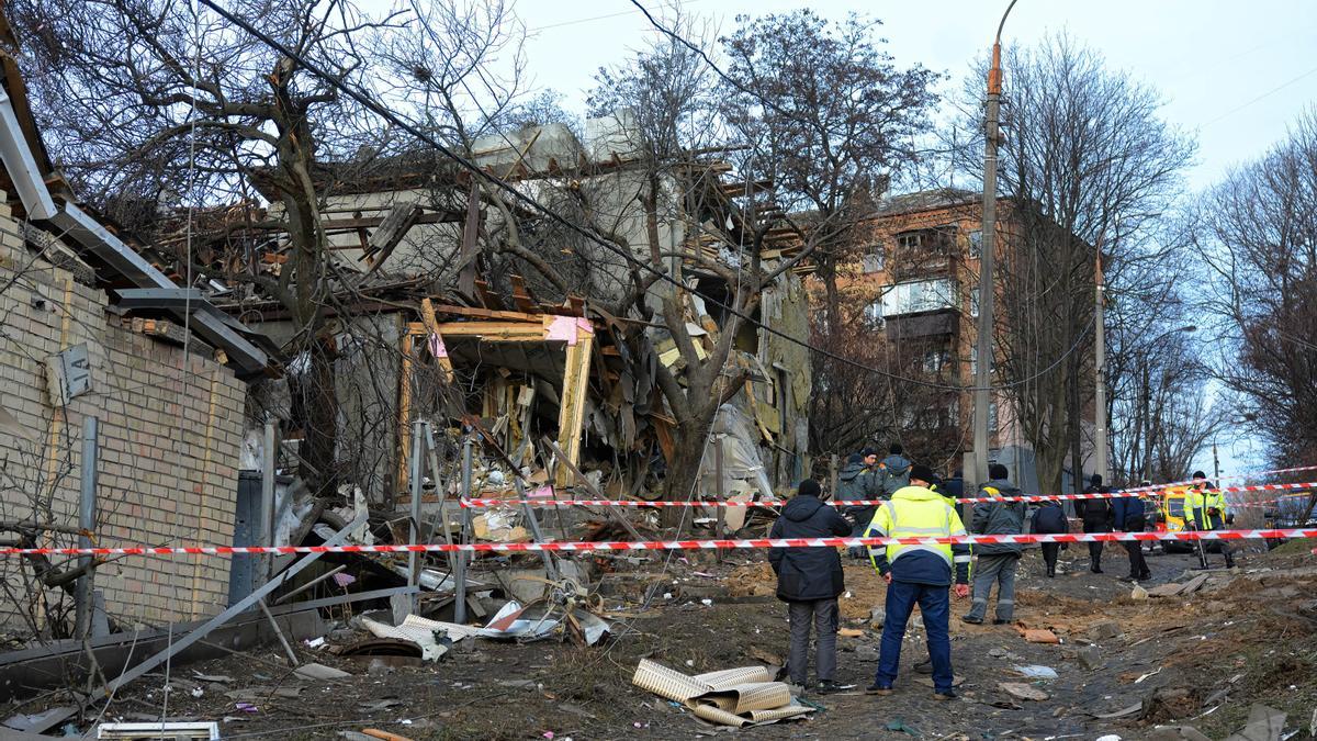 Edificios destrozados en Kiev tras ataques rusos.