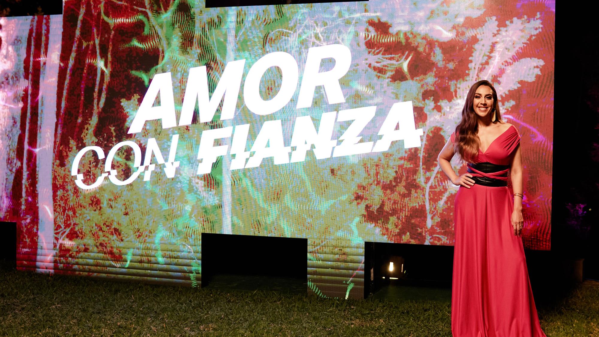 Mónica Naranjo presenta 'Amor con fianza'