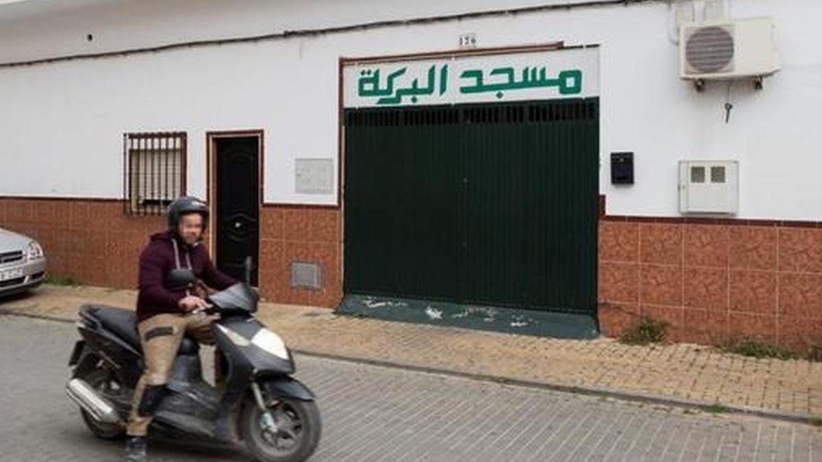 Mezquita del barrio de Sevilla donde rezaba el presunto yihadista.