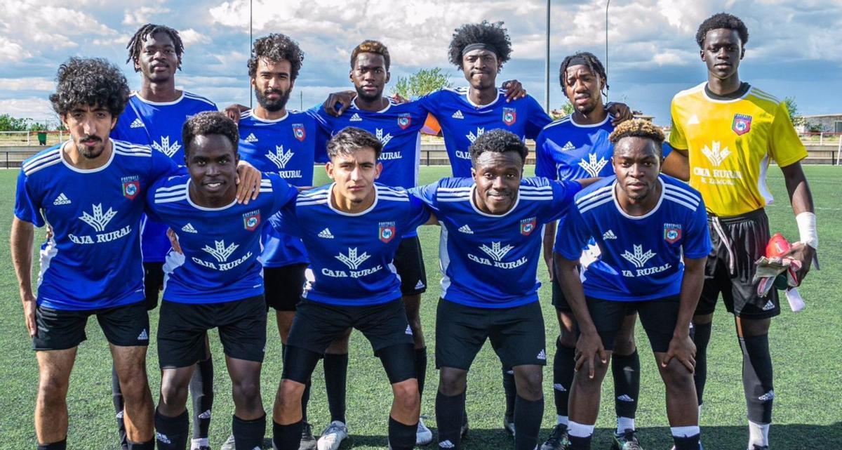 Formación del Internacional de Zamora en un encuentro de Liga Provincial. | J. A.