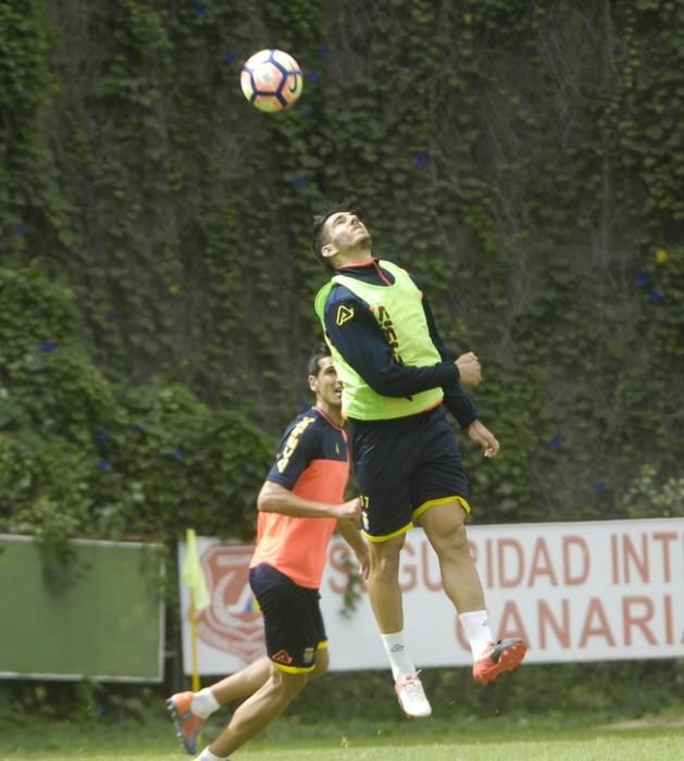 ENTRENAMIENTO DE LA UD LAS PALMAS EN BARRANCO ...