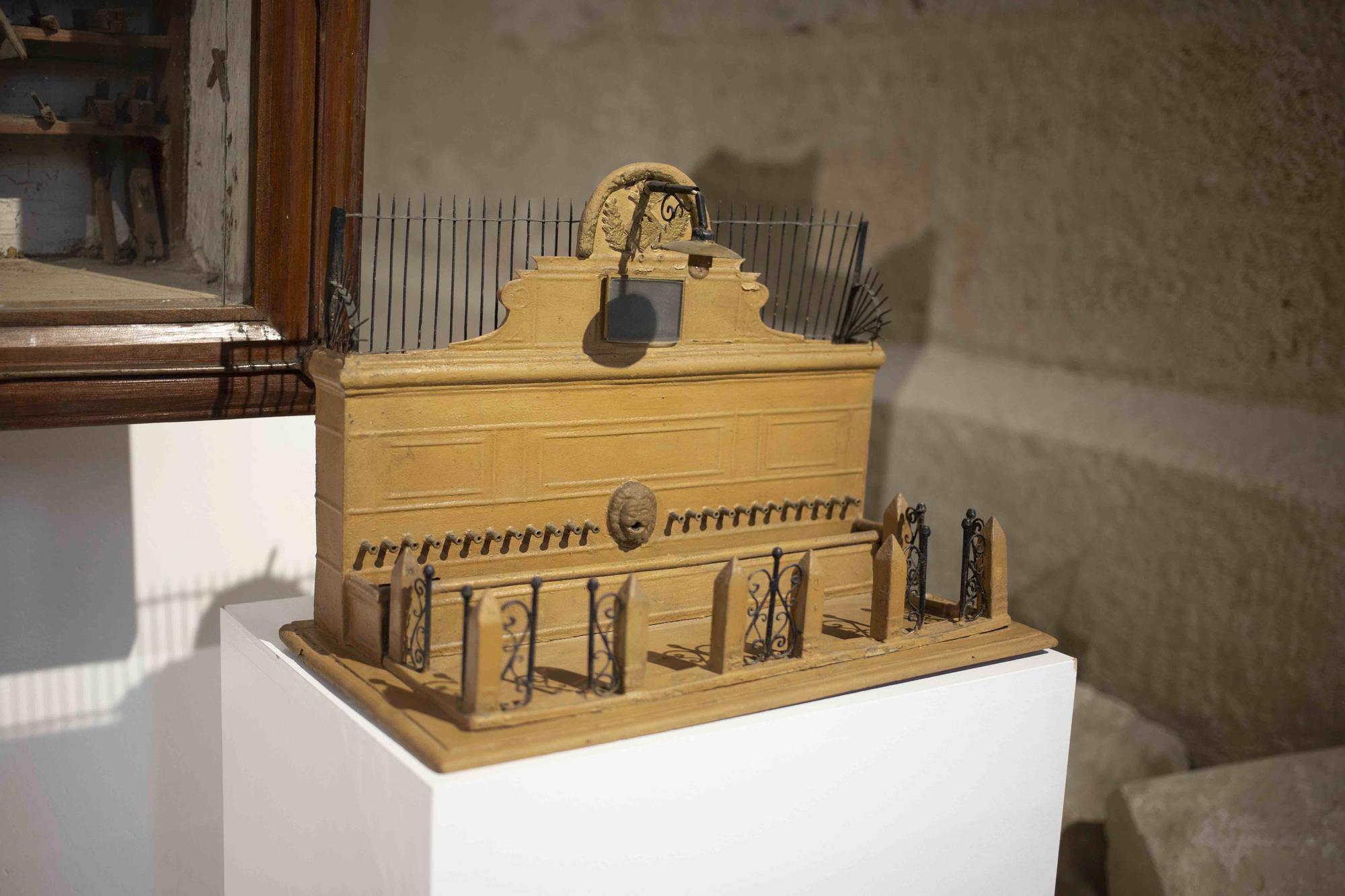 "Estimar els objectes": la colección etnológica de "Botifarra" se exhibe en Xàtiva