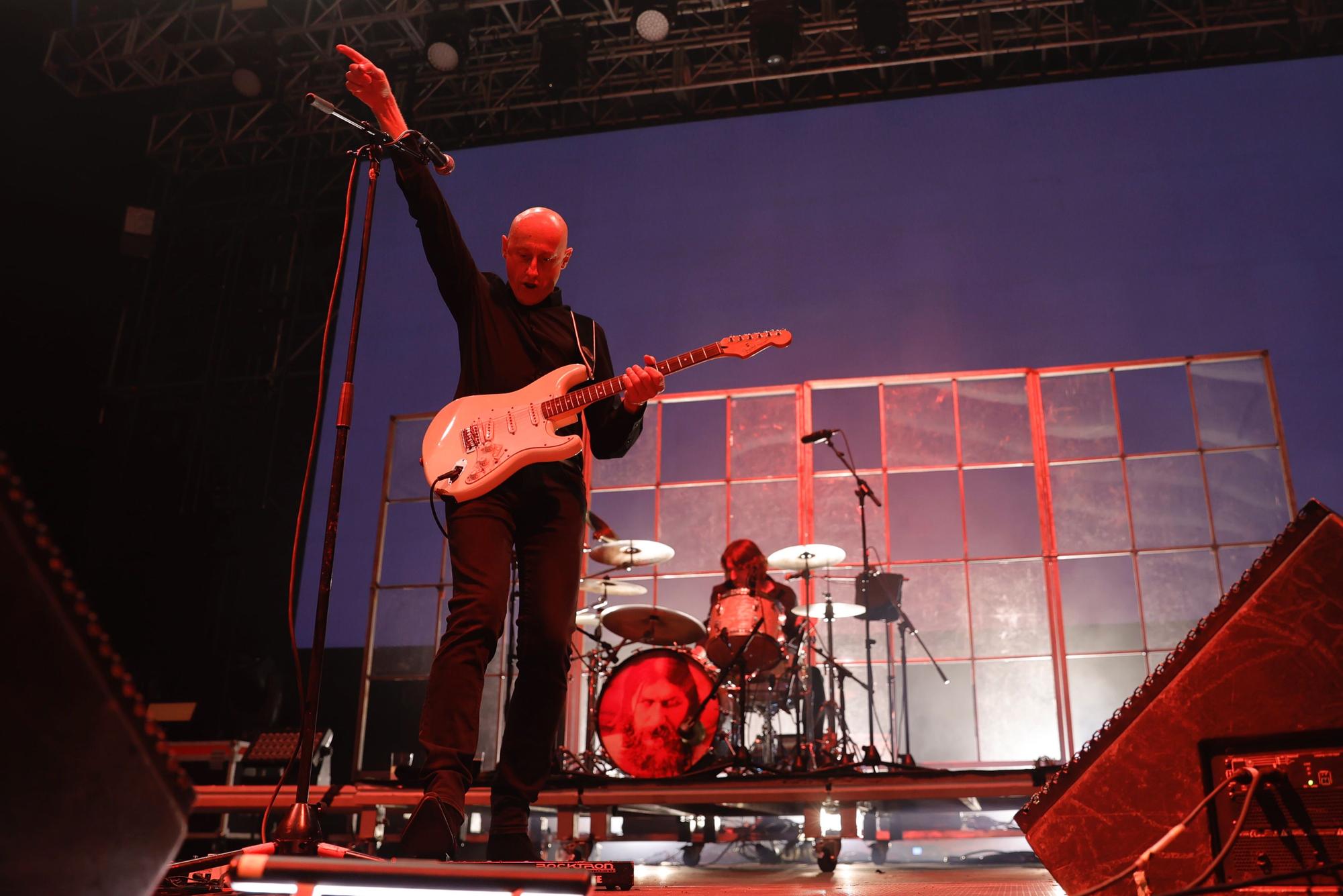 En imágenes: Concierto de Jorge "Ilegal", y Loquillo con Igor Paskual, en La Ería