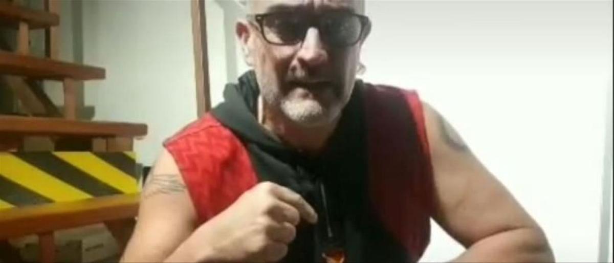 La Fiscalia d’Alacant demana obrir diligències al policia local negacionista que va amenaçar Puig i els hotelers La Fiscalia d’Alacant demana obrir diligències al policia local negacionista que va amenaçar Puig i els hotelers