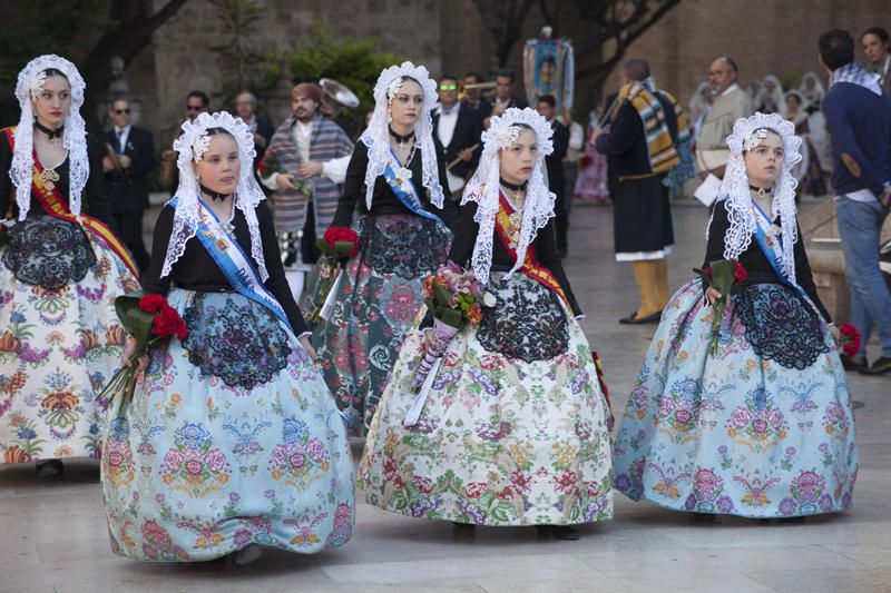 Comisiones falleras que han desfilado hasta las 18:00 horas.