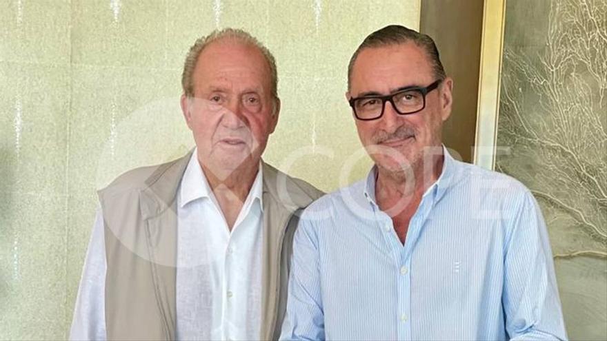 El rey Juan Carlos expresa su deseo de volver a España, según Carlos Herrera