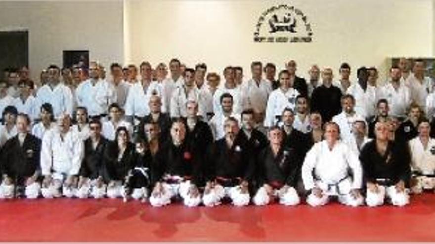 Curs i entrenament de jujitsu al Complex Vell Congost de Manresa