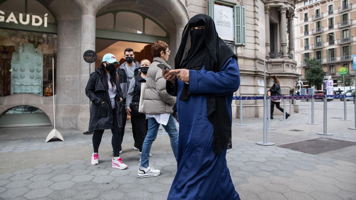 Barcelona busca turisme ‘premium’ als Emirats Àrabs Barcelona busca turisme ‘premium’ als Emirats Àrabs