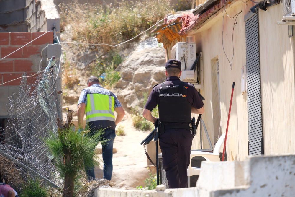 Redada antidroga de la Policía Nacional en el barrio de La Tafalera en Elda.