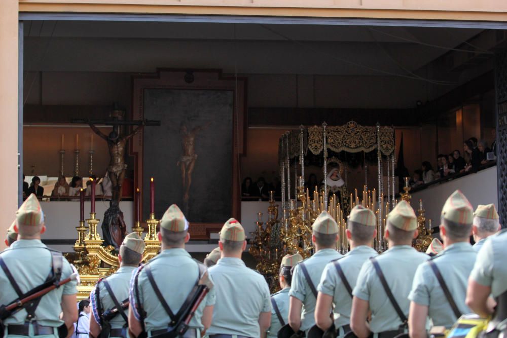 Las imágenes de la procesión de la Virgen de la Soledad, en el Jueves Santo de la Semana Santa de Málaga
