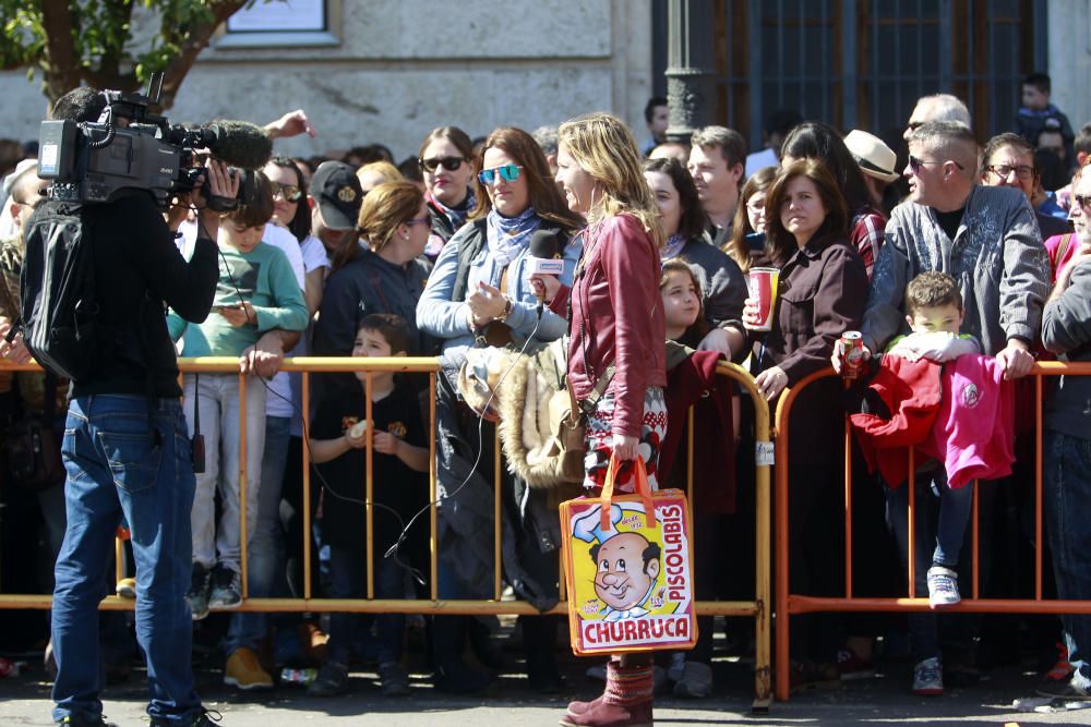 Búscate en la mascletà del 12 de marzo