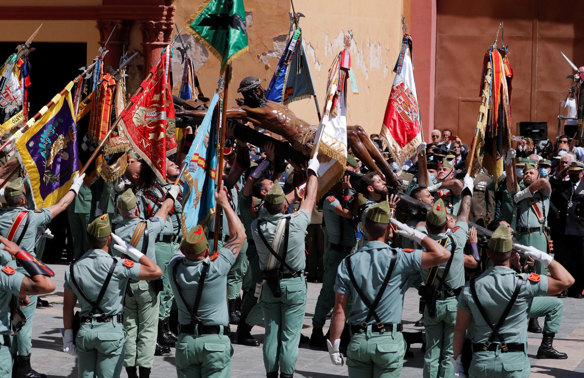 Las imágenes del traslado de la Legión del Cristo de la Buena Muerte de Mena