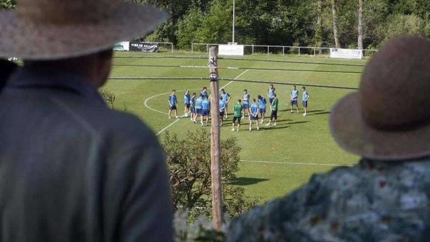 Un club con todo en el aire