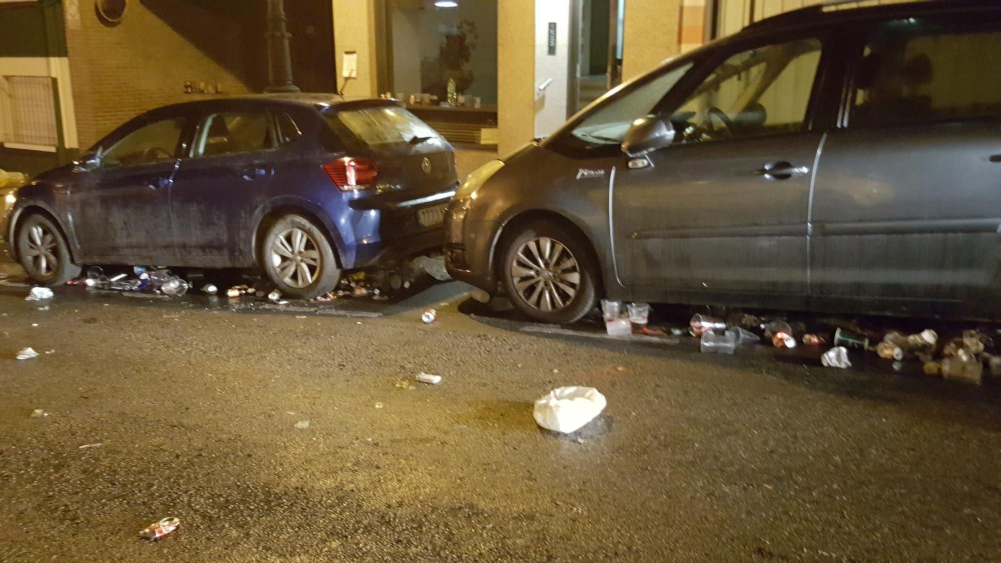 Así quedó la calle Facetos tras la previa del derbi