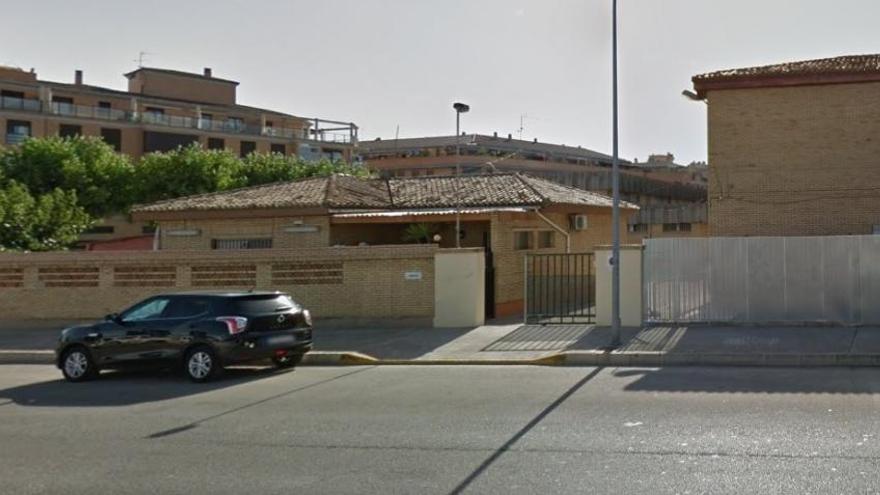 Alarma en Alzira por un incendio cercano al colegio Ausiàs March