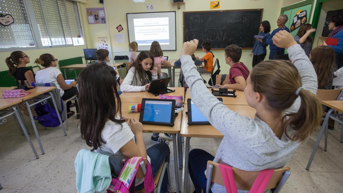 El IES García Berlanga de Sant Joan utiliza tablets en su día a día.