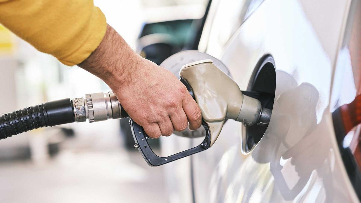 Cercador: On puc trobar la gasolina més barata?