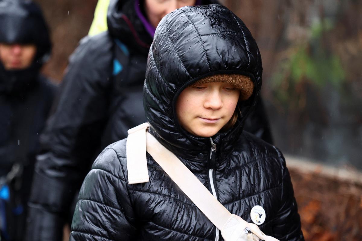 Greta Thunberg s'afegeix a la concentració contra el desallotjament d'un poble miner a Alemanya