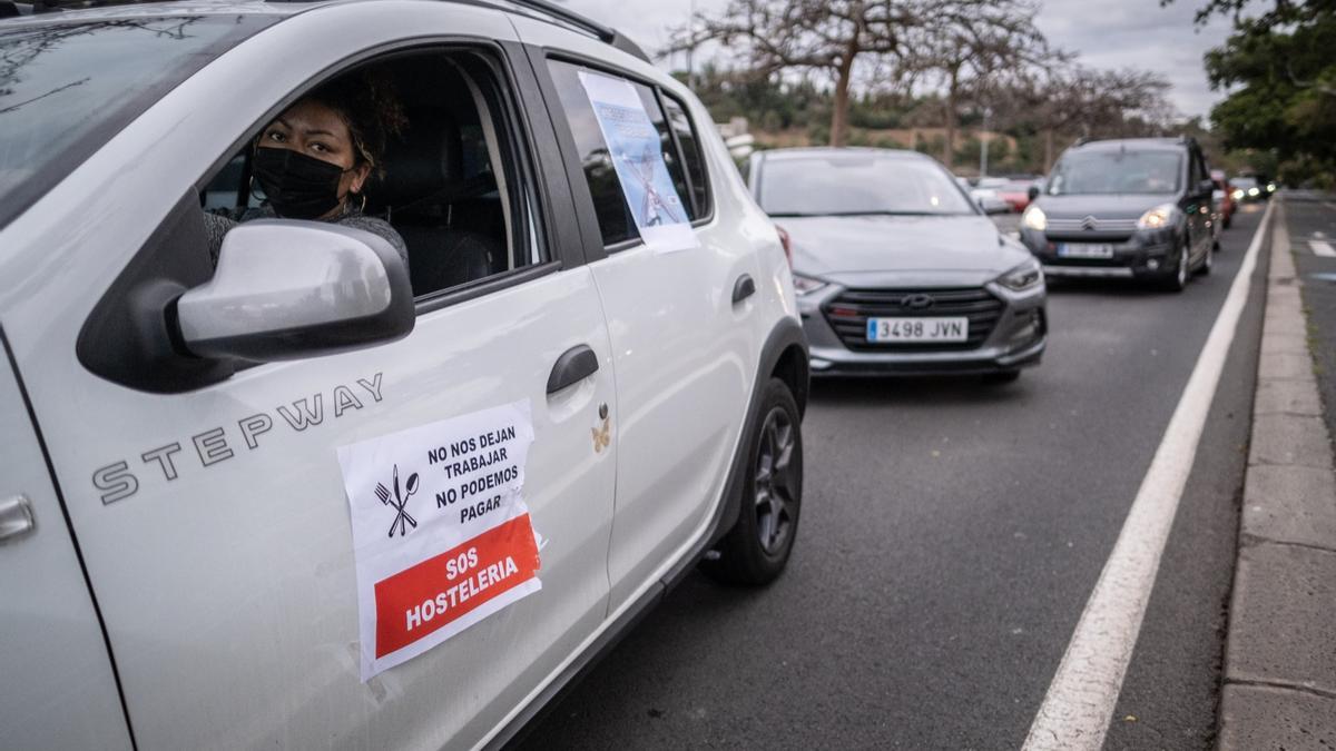 Protestas de los hosteleros contra las nuevas restricciones sanitarias en Tenerife