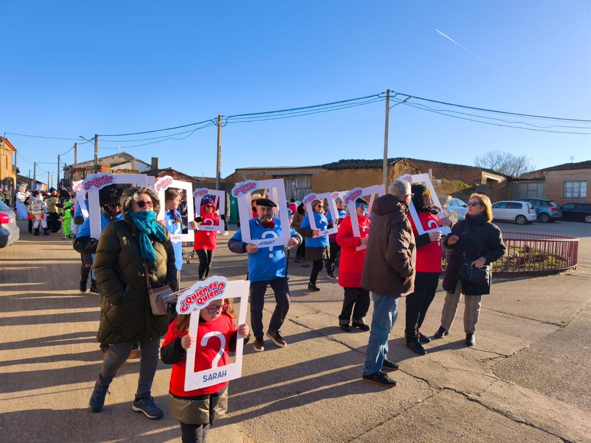 El Antruejo de Espigas recorre las calles de Villalube