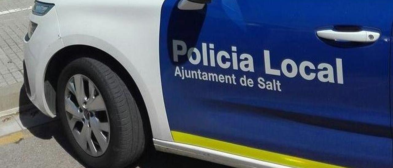 Un cotxe de la policia de Salt, arxiu