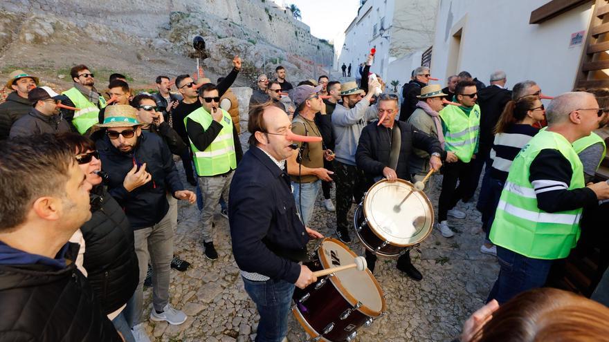 Galería de imágenes de la manifestación de los trabajadores del Ayuntamiento de Ibiza