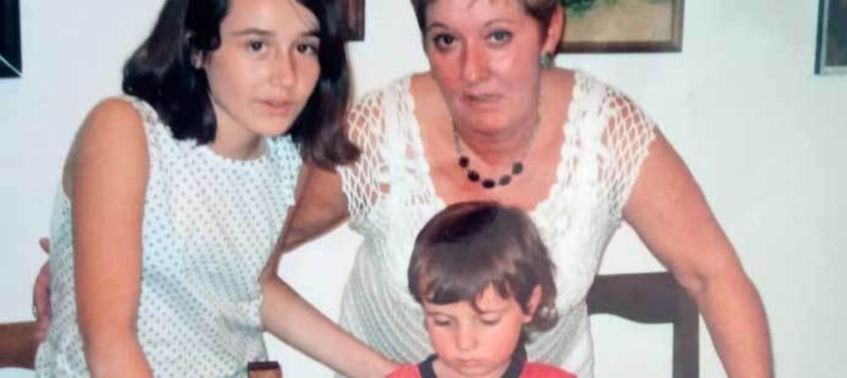 La hija del cantante de orquesta coruñesa que conoció a Lola Flores