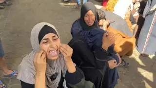 Una nueva noche de bombardeos siembra la tragedia en Gaza