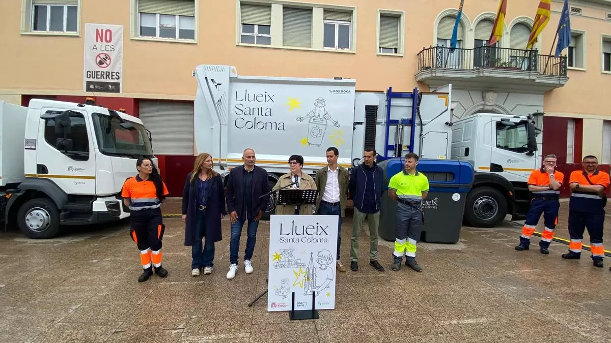 El Ayuntamiento de Santa Coloma 'luce' en un acto público las mejoras en el servicio del nuevo contrato de limpieza