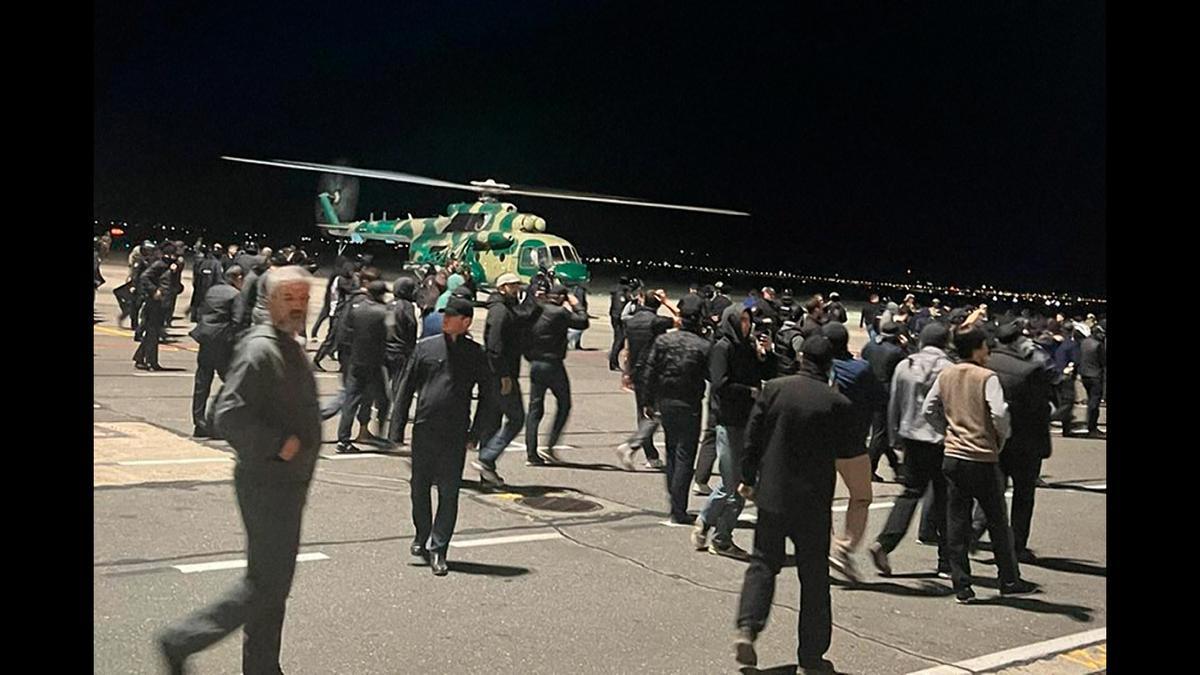 Al menos 60 detenidos en el aeropuerto de Daguestán por intentar atacar a viajeros de Israel