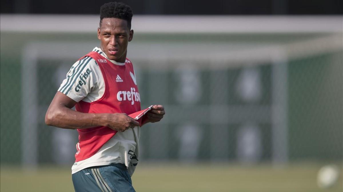 Yerry Mina, en un entrenamiento con el Palmeiras