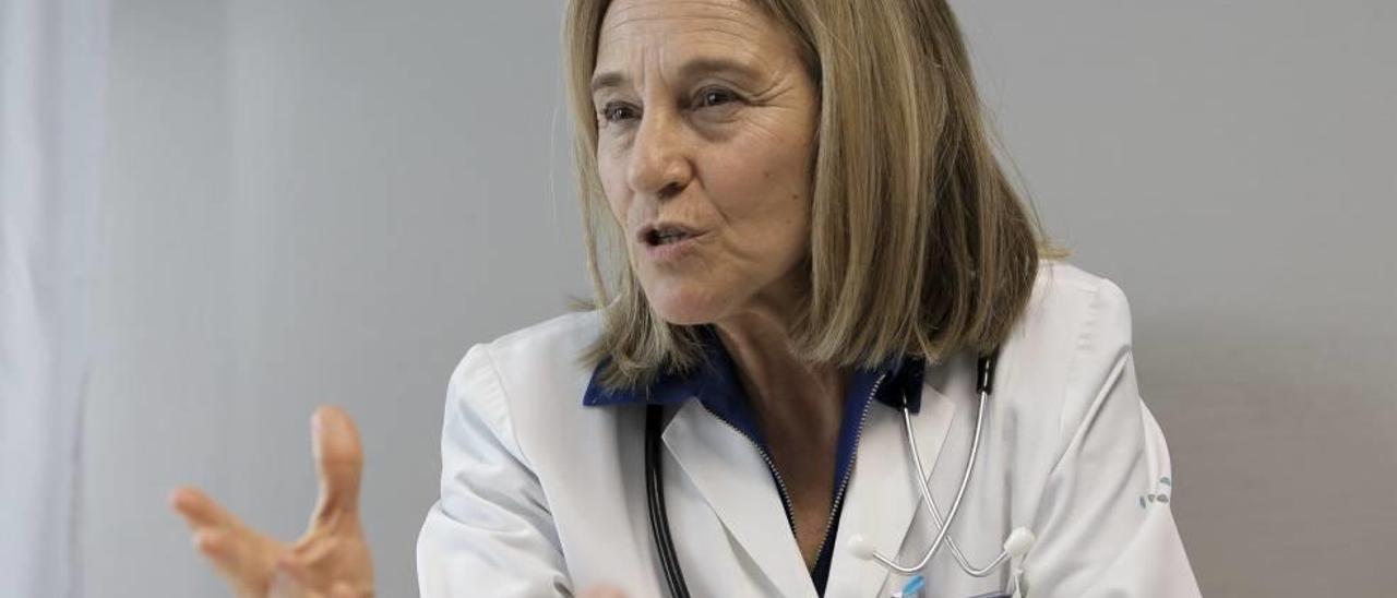 Josefa Terrasa, jefa del servicio de Oncología de Son Espases, ayer durante la entrevista.