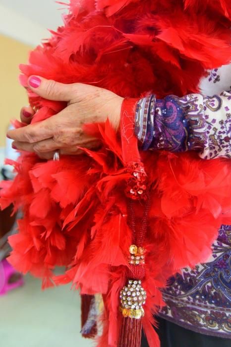 Inauguración de la exposición en homenaje a Carmen Hernández, diseñadora de trajes de Carnaval desde finales de los setenta  | 26/02/2020 | Fotógrafo: Tony Hernández