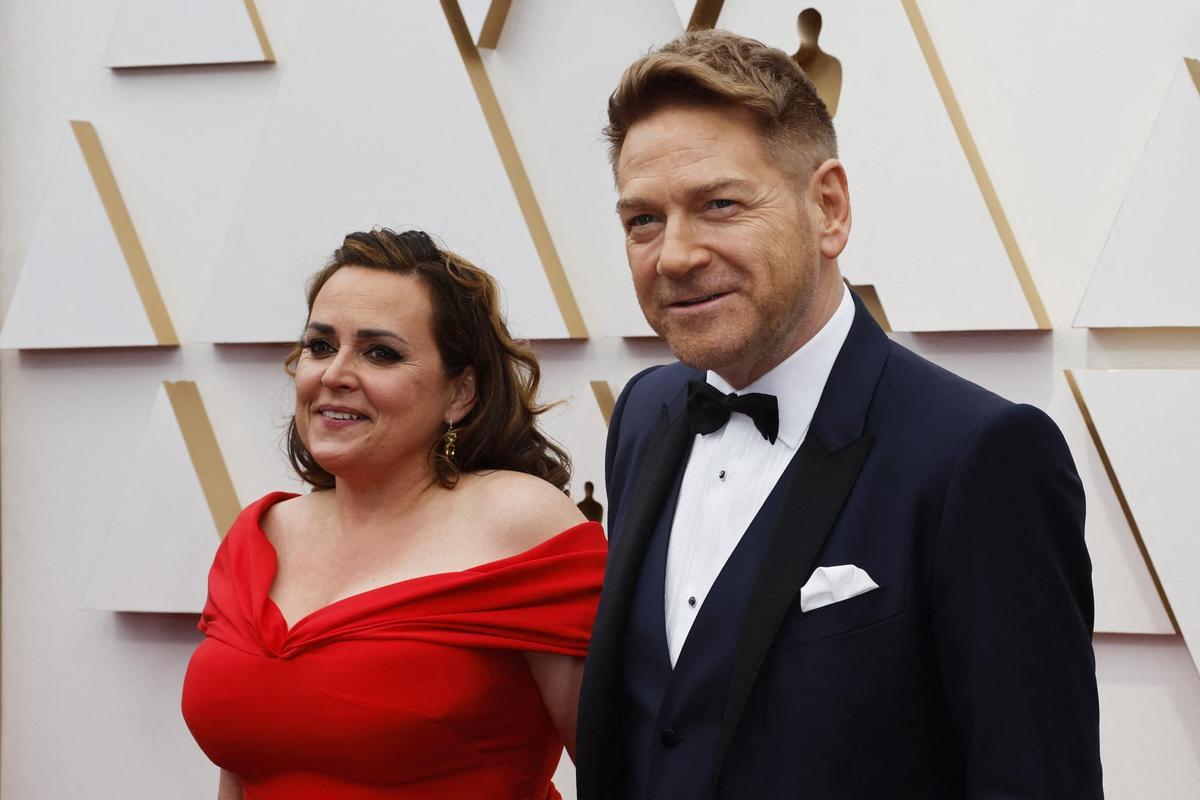 Kenneth Branagh y Lindsay Brunnock.